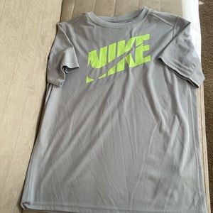 NIKE DRI-FIT T-SHIRT